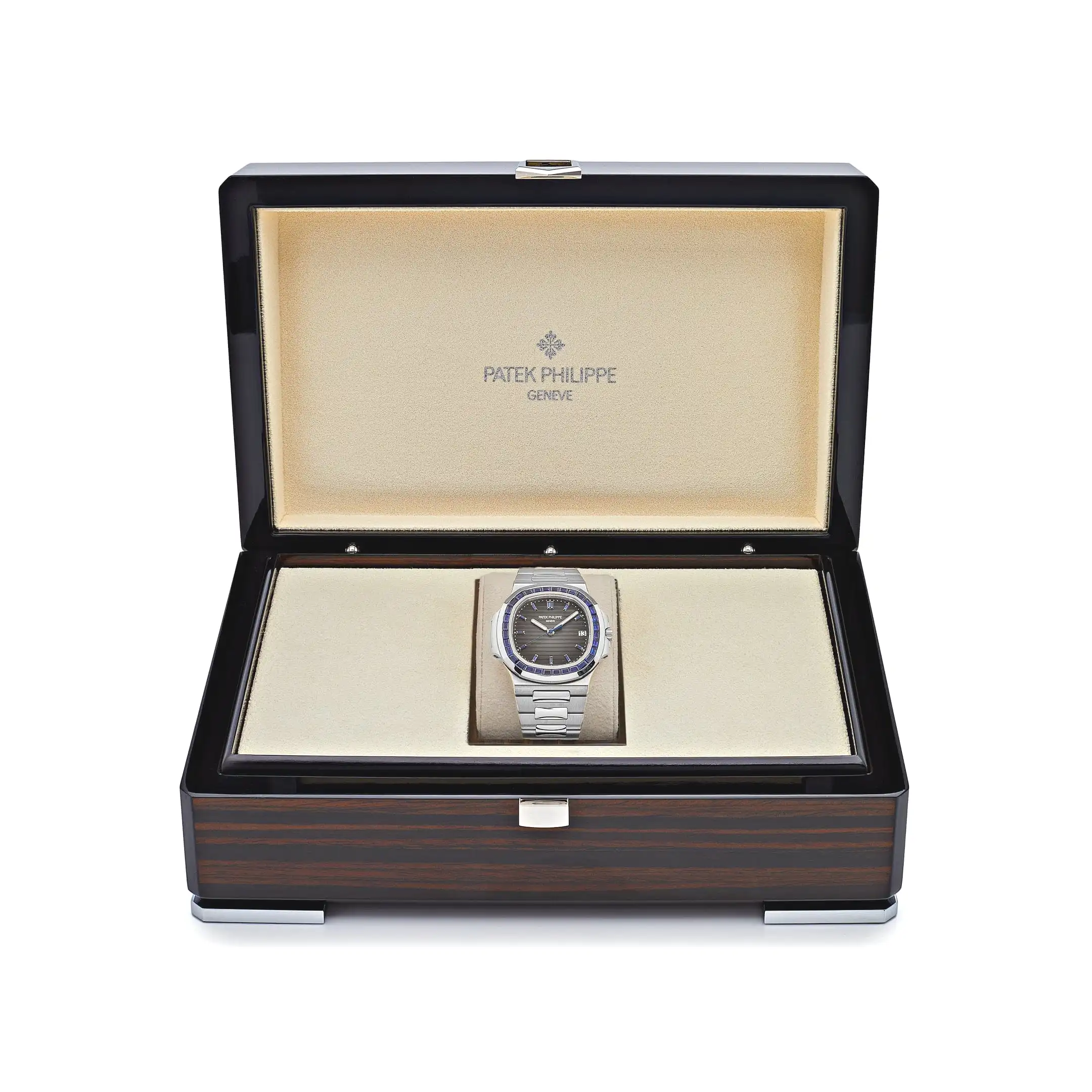 Patek Philippe Nautilus 5711/111P-001 Platinum Blue Sapphire - Image 7