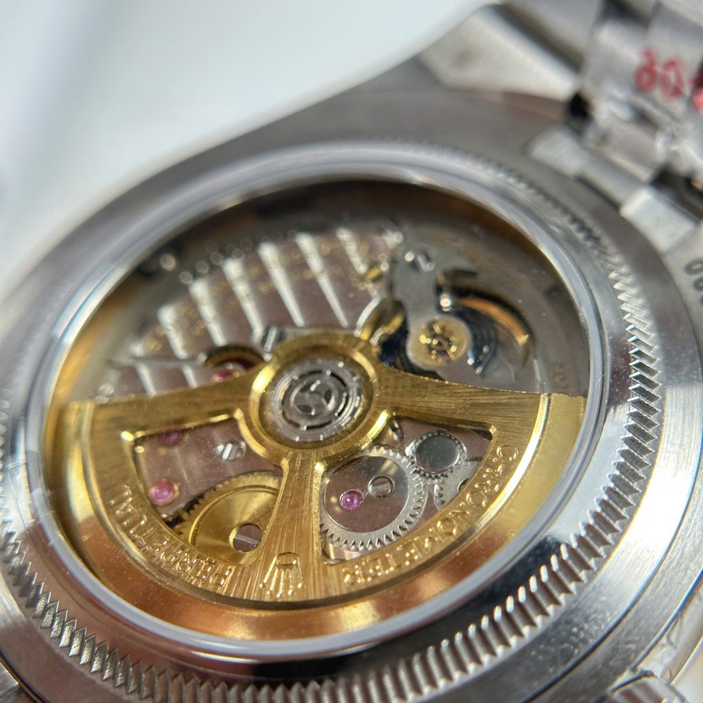 Đồng Hồ Rolex Land-Dweller 127334 Rep11 Mặt Trắng Hoạ Tiết Tổ Ong 40mm