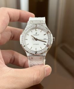 Alternative view of Hublot Classic Fusion Diamonds White Dial Watch 38mm