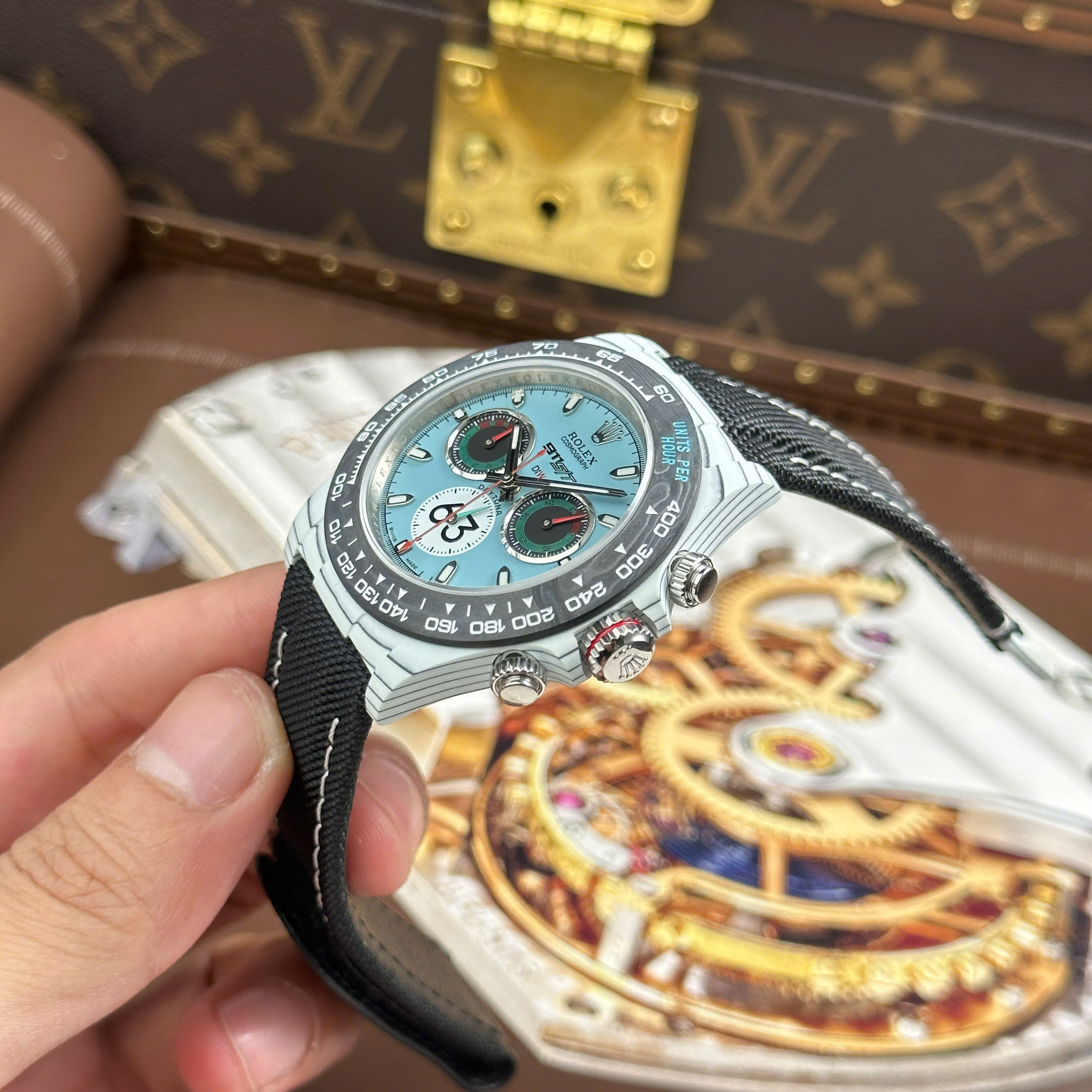 Rolex Daytona DiW Ferrari Replica 11 Dial Tiffany White Carbon Case 40mm - Image 12