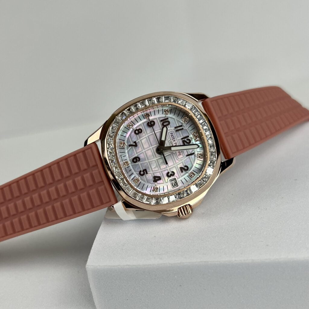 Patek Philippe Aquanaut 5072R Gold Wrapped Customs Moissanite Diamonds 35.6mm - Image 2