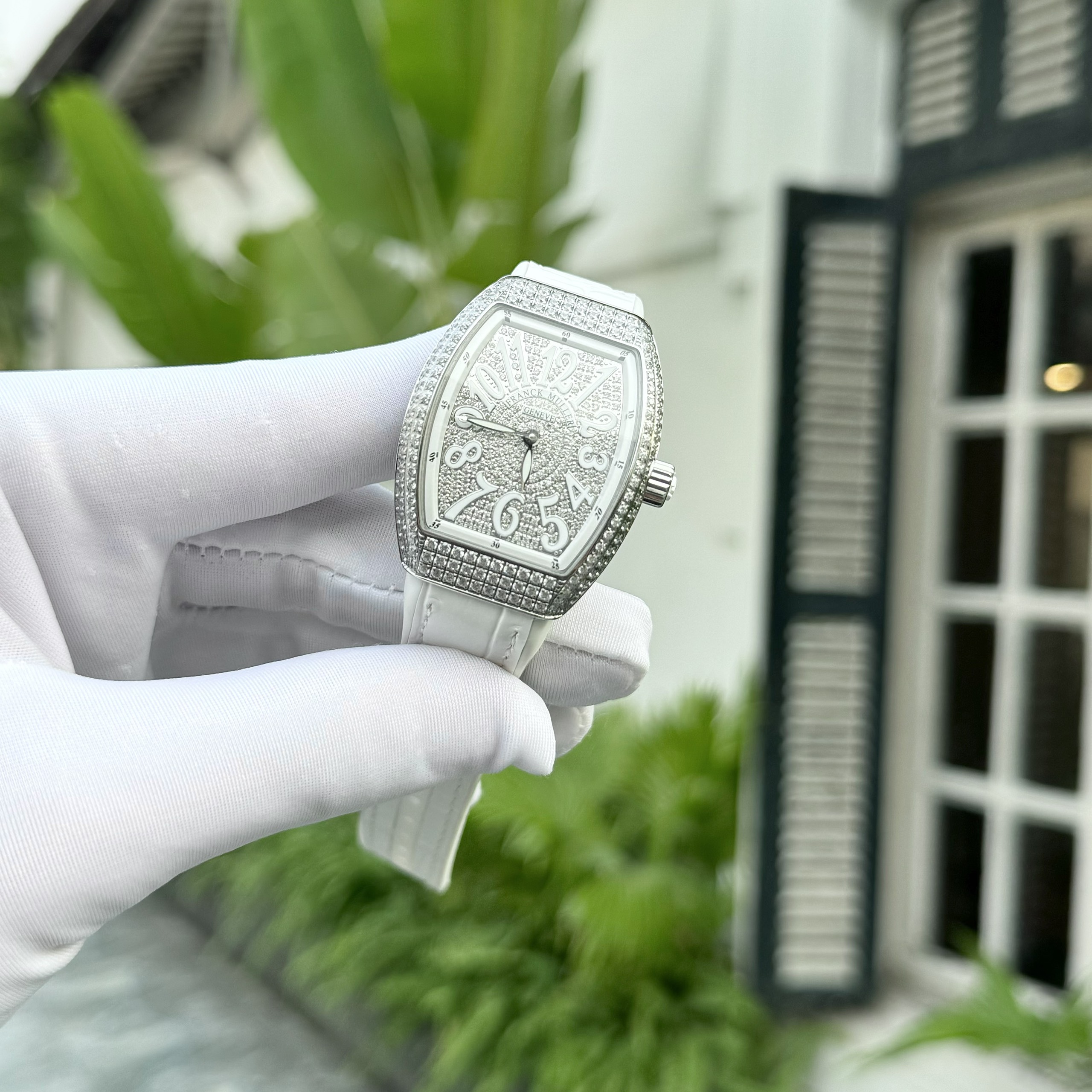 Franck Muller V32 Full Diamonds Replica Watch White Color ABF 32x40mm - Image 3