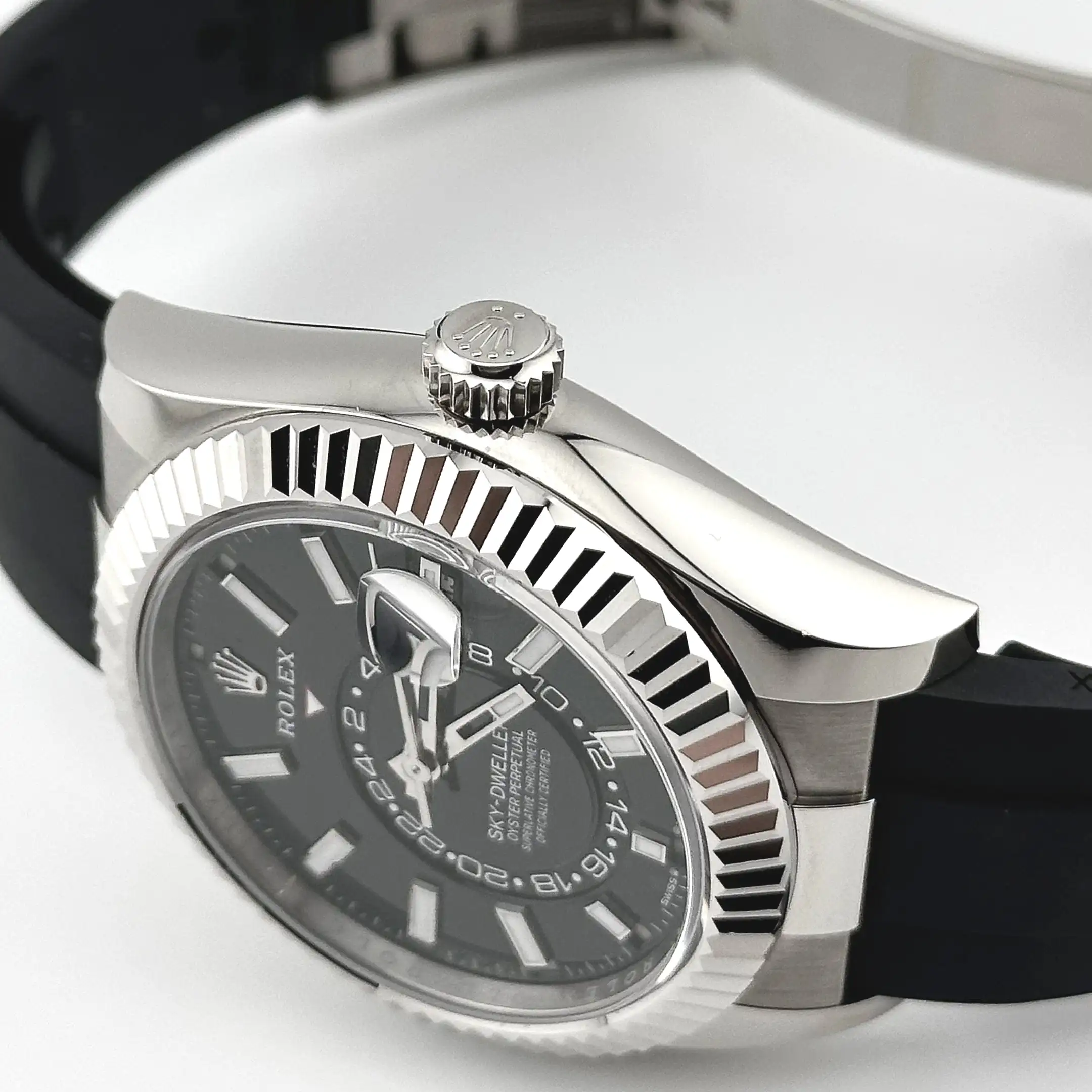 Rolex Sky-Dweller 336239 White Gold Black Dial Oysterflex 42mm - Image 3
