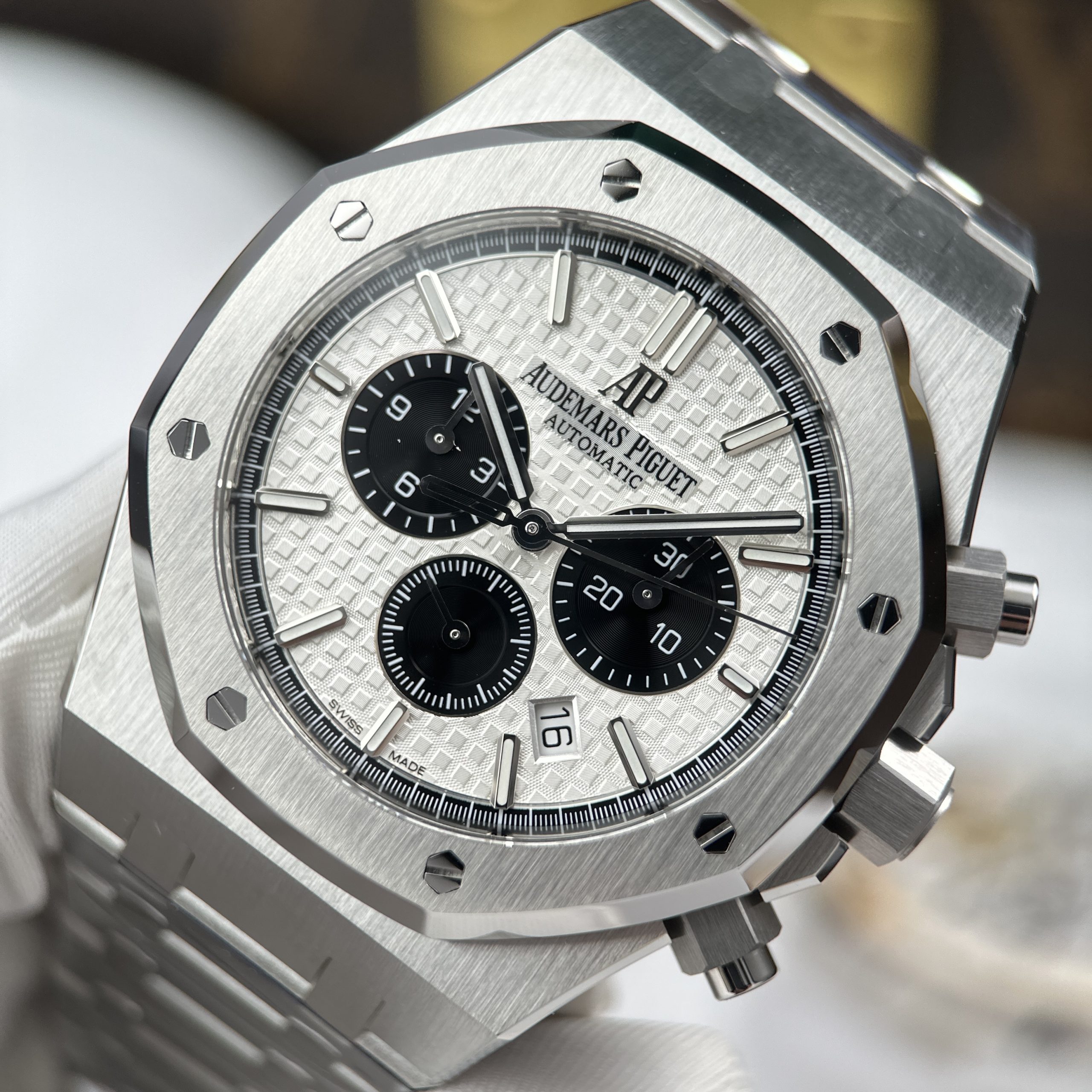 Audemars Piguet Replica 11 Watch Royal Oak Chronograph 26331 White Dial APS Factory 41mm - Image 3