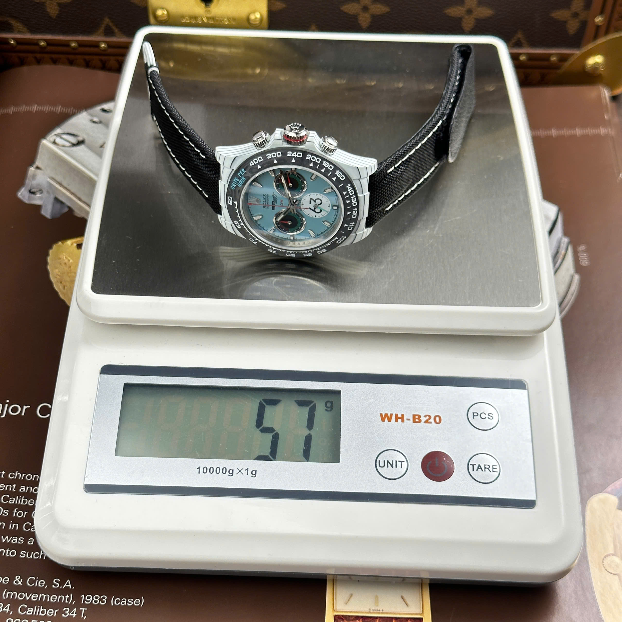 Rolex Daytona DiW Ferrari Replica 11 Dial Tiffany White Carbon Case 40mm - Image 6