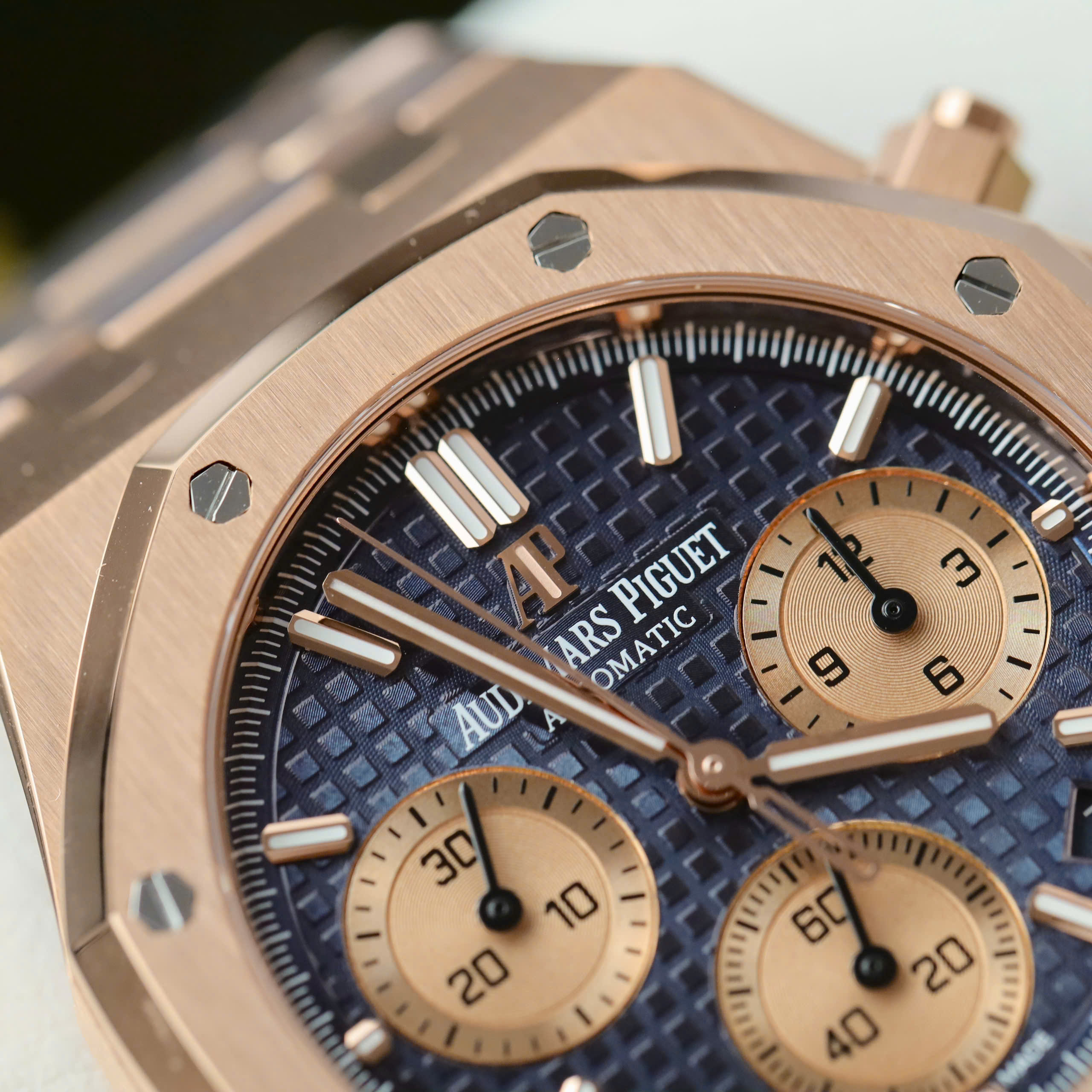 Audemars Piguet Rep11 Royal Oak Chronograph 26240 Blue Dial APS Factory 41mm - Image 3